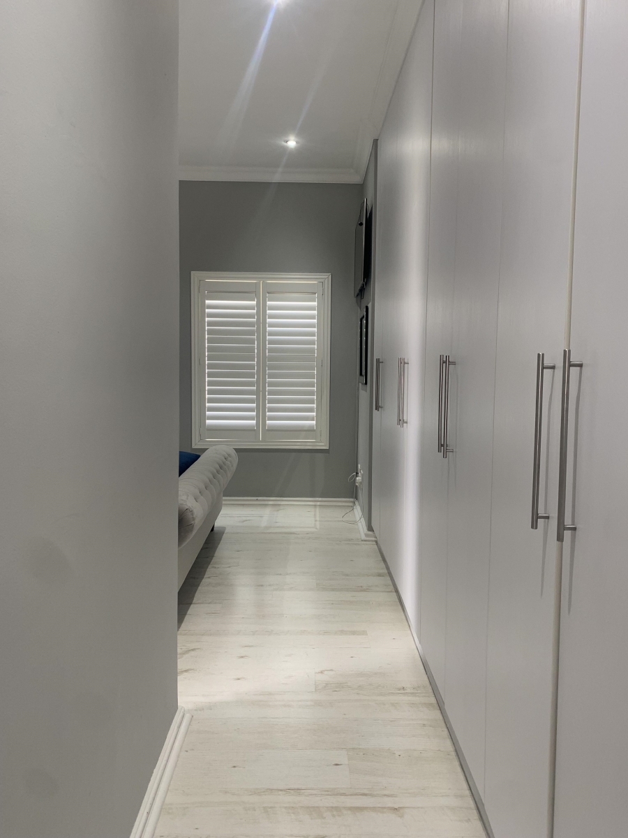 To Let 3 Bedroom Property for Rent in Big Bay Western Cape